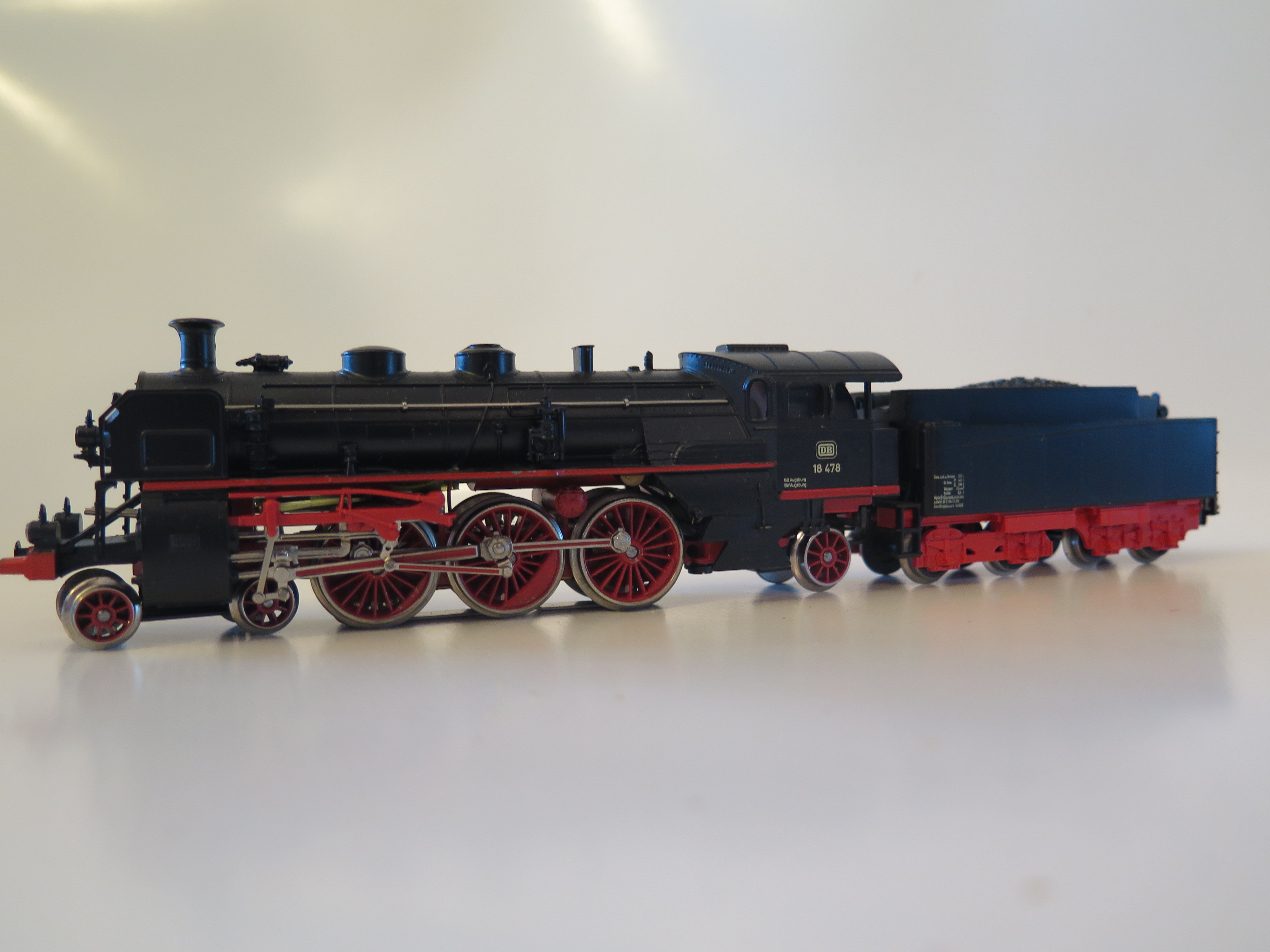 Locomotive à vapeur - Locomotive-tender 18 478 Ep III Digital HO