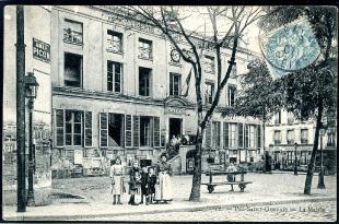 carte postale ancienne pré saint gervais la mairie animée