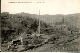 carte postale ancienne vialarels le puits de mine
